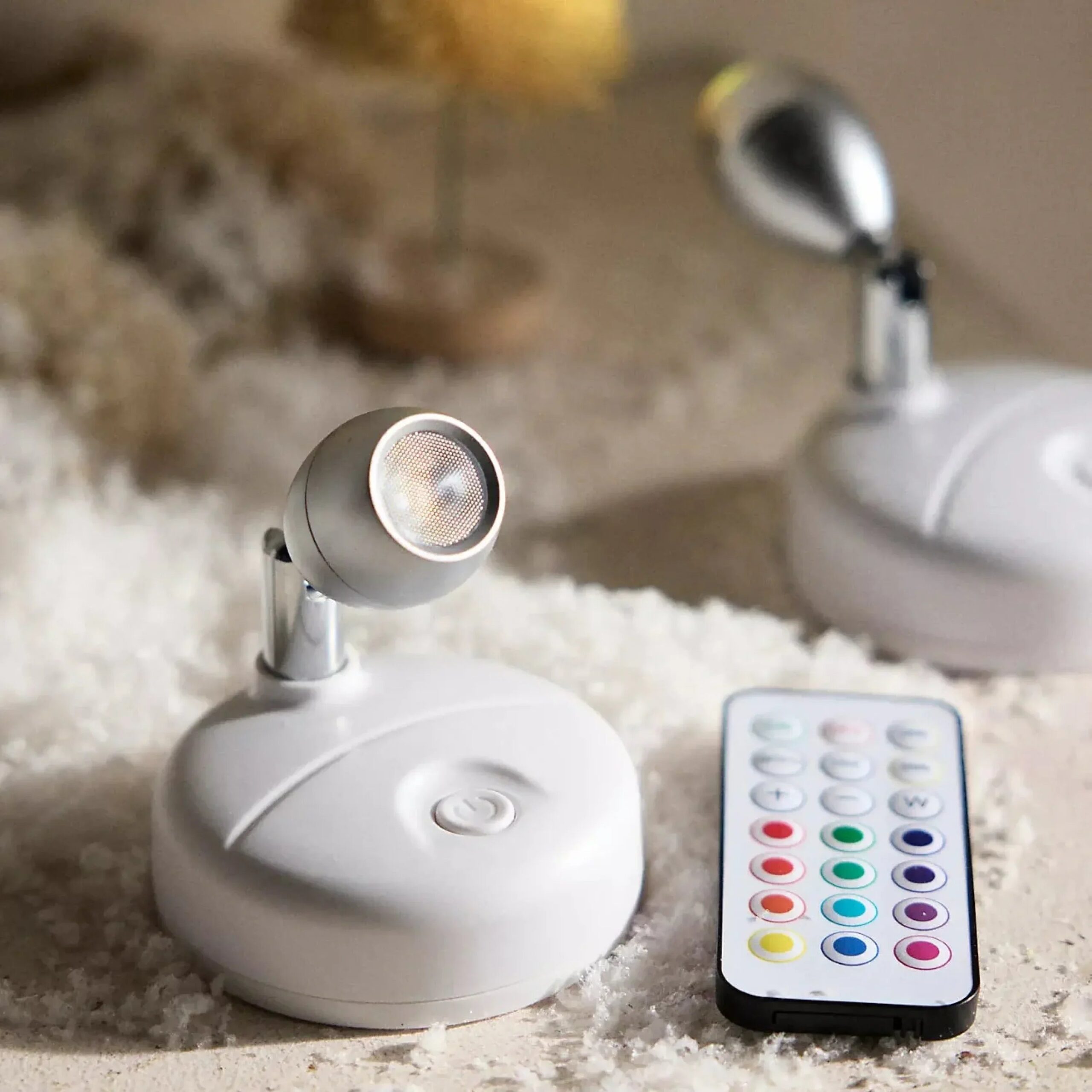 LED Pflanzenleuchte RGB Dimmbar Kabellos mit Fernbedienung für Indoor Pflanzen und Wohnraum Modern